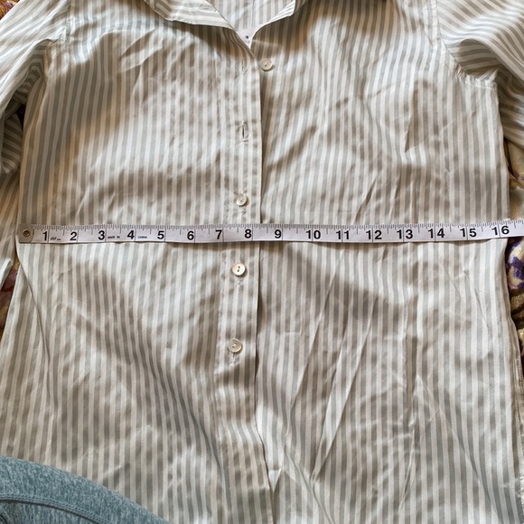 Green and Cream Talbots Pure Silk Blouse - Picture 3 of 6